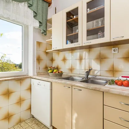 Tatil Evi Larisa - Ipc141 By Interhome