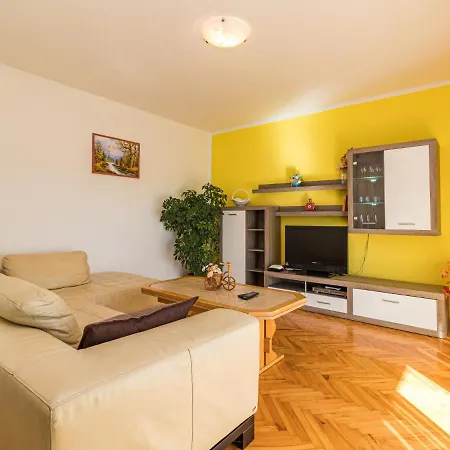 Holiday home Larisa - Ipc141 By Interhome Pican